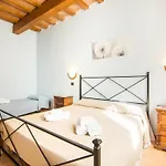 Inviting In Appenines With Covered Swimming Pool *