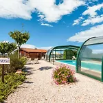 Dom wakacyjny Inviting In Appenines With Covered Swimming Pool Apecchio