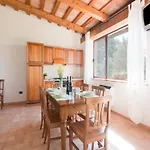 Dom wakacyjny Inviting In Appenines With Covered Swimming Pool *