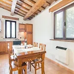 Dom wakacyjny Inviting In Appenines With Covered Swimming Pool Apecchio
