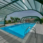 Inviting In Appenines With Covered Swimming Pool Dom wakacyjny
