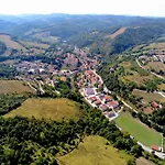 Inviting In Appenines With Covered Swimming Pool Dom wakacyjny Apecchio