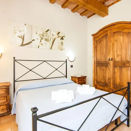 Inviting In Appenines With Covered Swimming Pool Дом отдыха *