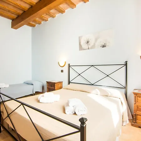 Inviting In Appenines With Covered Swimming Pool *