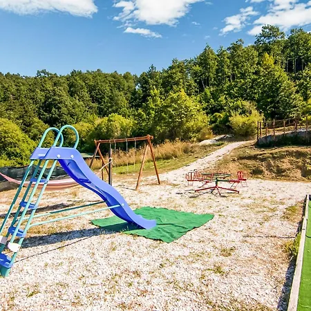Inviting In Appenines With Covered Swimming Pool Дом отдыха Apecchio