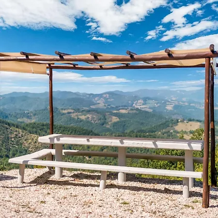Holiday home Inviting In Appenines With Covered Swimming Pool *