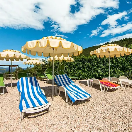 Inviting In Appenines With Covered Swimming Pool Дом отдыха Apecchio