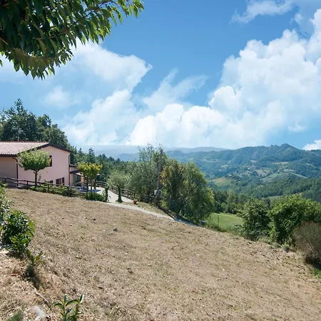 Inviting In Appenines With Covered Swimming Pool * Apecchio