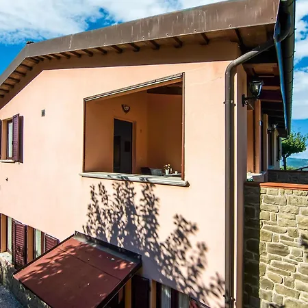 Holiday home Inviting In Appenines With Covered Swimming Pool
