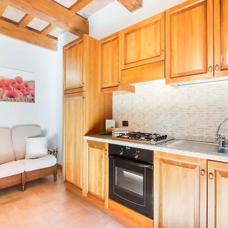 Inviting In Appenines With Covered Swimming Pool
