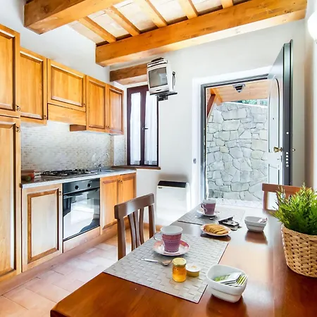 Inviting In Appenines With Covered Swimming Pool