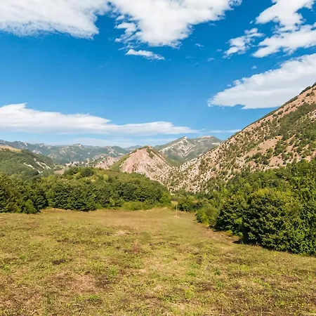 Inviting In Appenines With Covered Swimming Pool Дом отдыха Apecchio