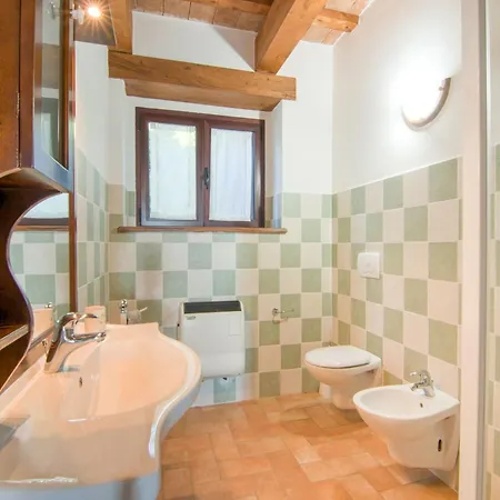 Inviting In Appenines With Covered Swimming Pool Дом отдыха