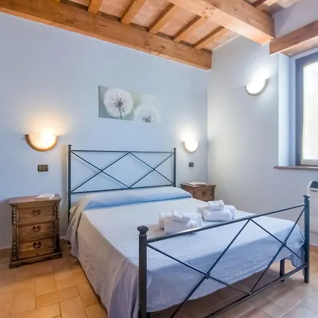 Дом отдыха Inviting In Appenines With Covered Swimming Pool Apecchio