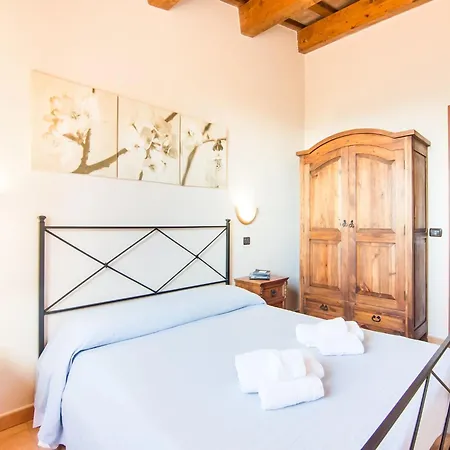 Inviting In Appenines With Covered Swimming Pool Apecchio