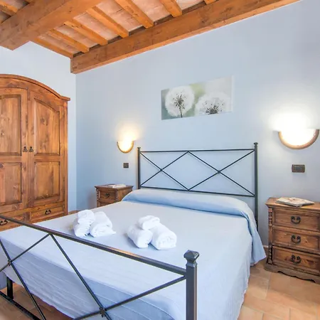 Inviting In Appenines With Covered Swimming Pool *