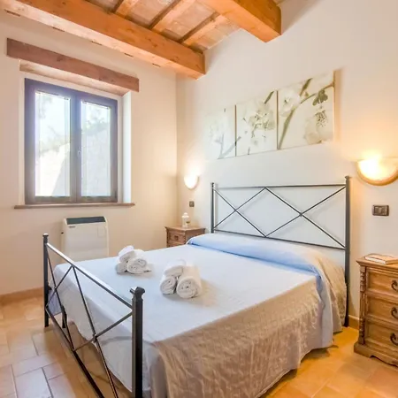 Inviting In Appenines With Covered Swimming Pool Apecchio