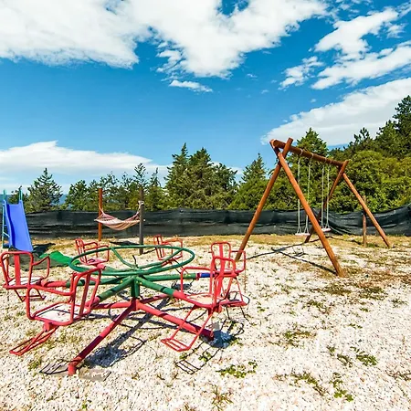 Inviting In Appenines With Covered Swimming Pool Дом отдыха