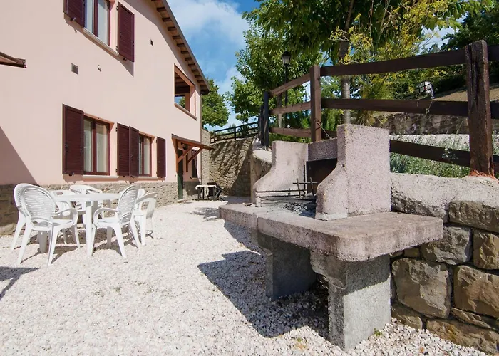 Inviting In Appenines With Covered Swimming Pool Apecchio