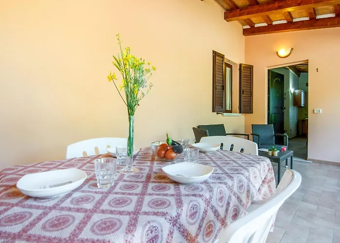 Inviting In Appenines With Covered Swimming Pool * Apecchio