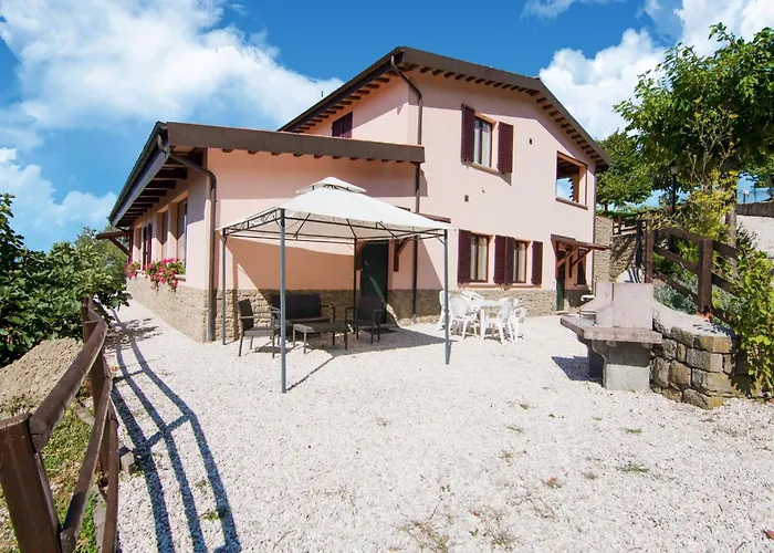 Casa vacanze Inviting In Appenines With Covered Swimming Pool