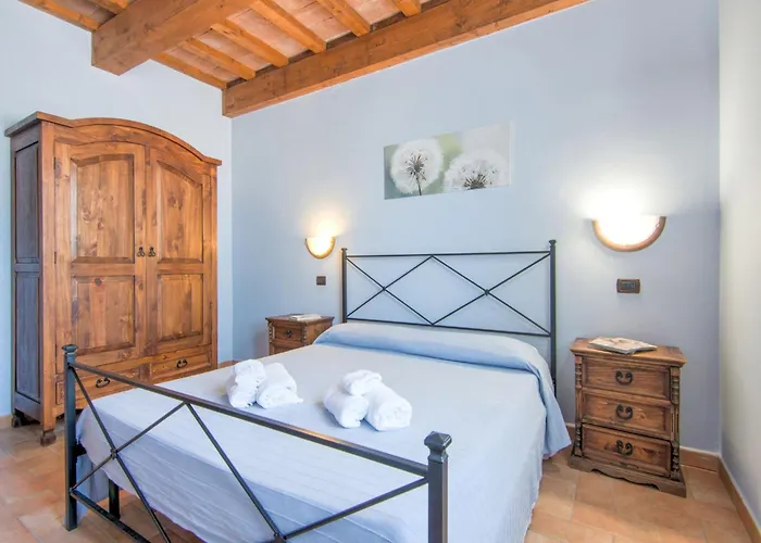 Inviting In Appenines With Covered Swimming Pool *