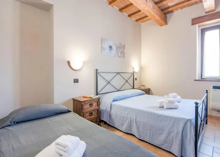 Inviting In Appenines With Covered Swimming Pool * Apecchio