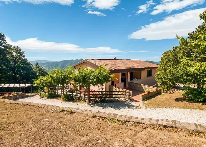Inviting In Appenines With Covered Swimming Pool Casa vacanze *