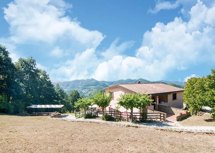 Inviting In Appenines With Covered Swimming Pool *